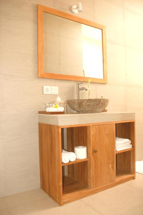 Sarayu Villa Seminyak Exterior foto
